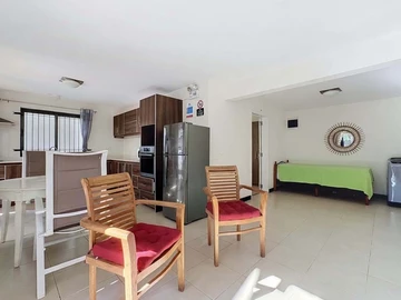7 Bedroom House