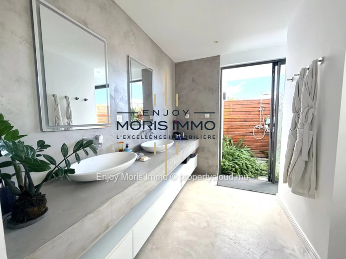 Superbe Villa Contemporaine 3 Chambres avec Piscine – À vendre à Grand Baie