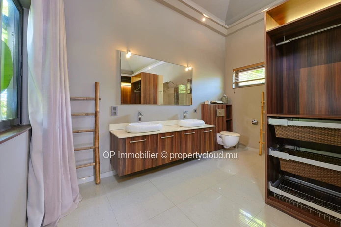 Villa de luxe avec piscine à vendre à Grand Baie - 4 chambres