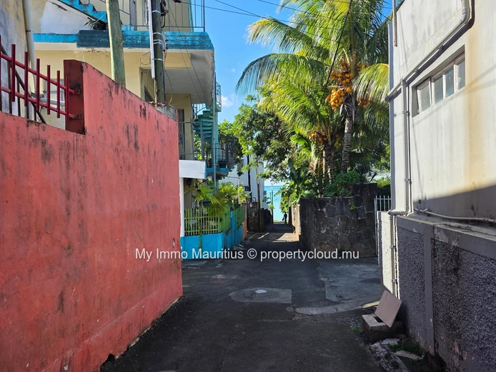 Maison de 5 chambres à vendre à Grand Baie – à 80 mètres de la mer