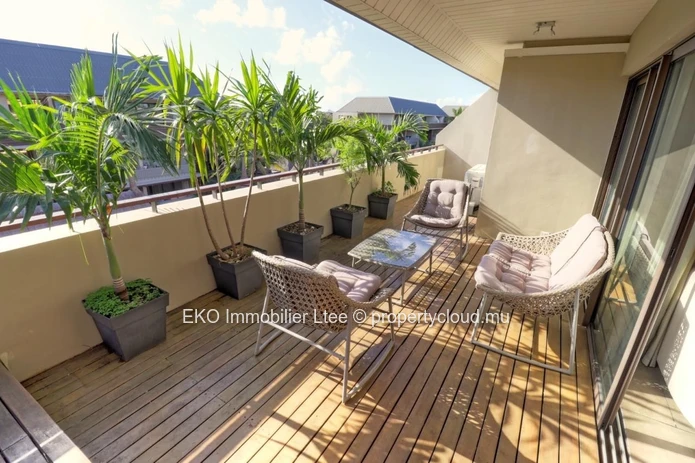 Sunlit Grand Baie 3-Bed Penthouse - Pool & Balcony