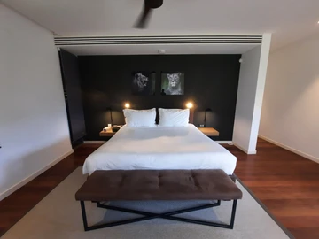 5 Bedroom Villa