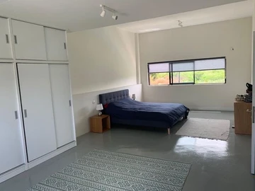 5 Bedroom Villa