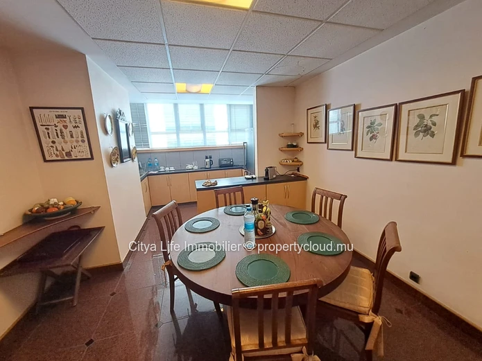 Bureau de 377 m²