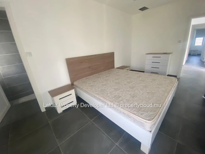 4-bedroom house with swimming pool for rent in Pointe aux Canonniers.