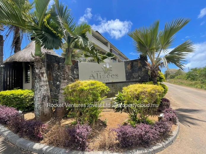 Elegant 2-Bedroom Apartment in Les Alizées – Grand Baie – Long-Term Rental