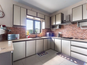 4 Bedroom Villa