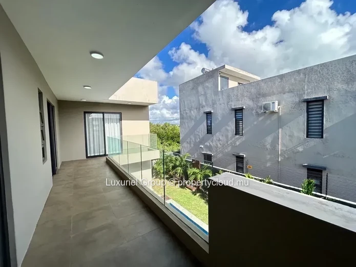 Modern Villa For Rent In Péreybère – Comfort, Security And Elegance