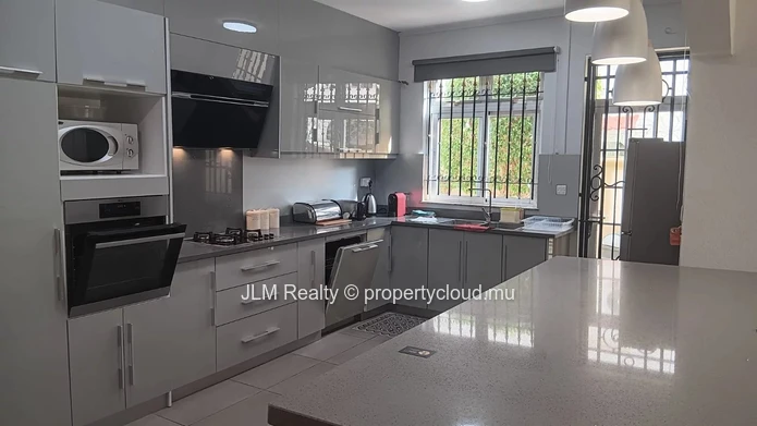For rent | 3-Bedroom Apartment with Swimming Pool in Flic en Flac, Mauritius