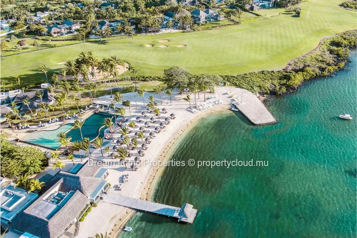 Élégante villa plain-pied avec vue golf et piscine privée – Anahita – Ile Maurice