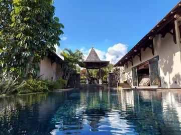 6 Bedroom Villa