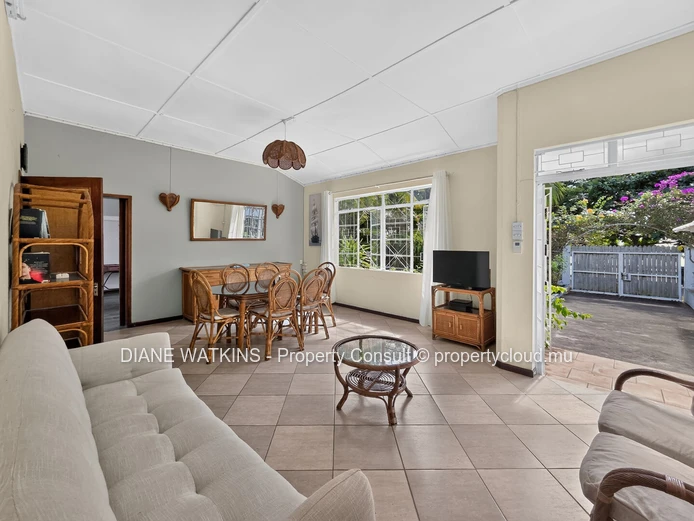 Villa 5 chambres avec piscine privée à vendre à Grand Gaube
