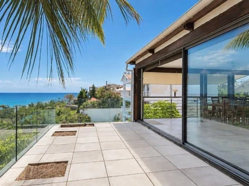 5 Bedroom Villa