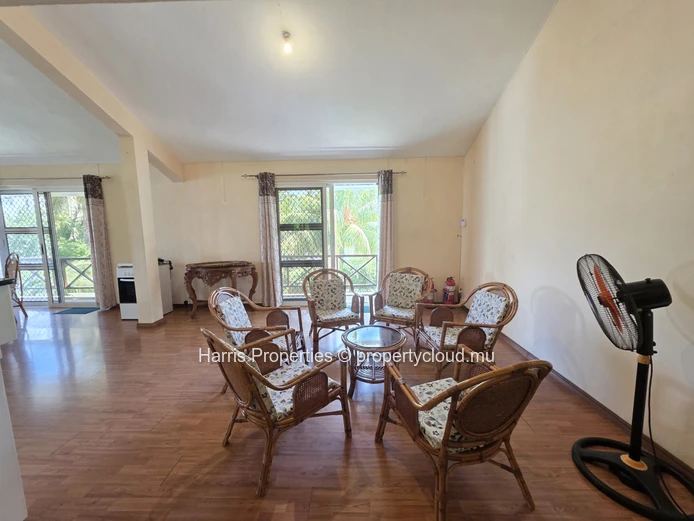 Magnifique appartement au premier étage à louer à Péreybère
