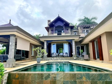4 Bedroom Villa