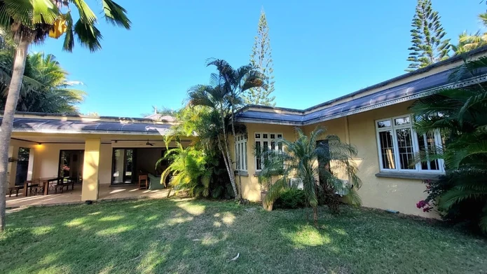 Elegant 4-Bedroom Residence for Rent in Bain Boeuf