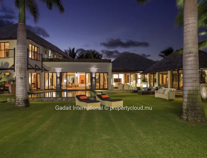 Anahita Mauritius Villa for Rent – 4 Suites, Private Pool & Panoramic Golf & Lagoon Views