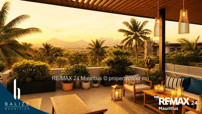 3 Bedroom Penthouse Secure Island Living: Your Coastal Retreat in Bain Boeuf, Mauritius: Private roo