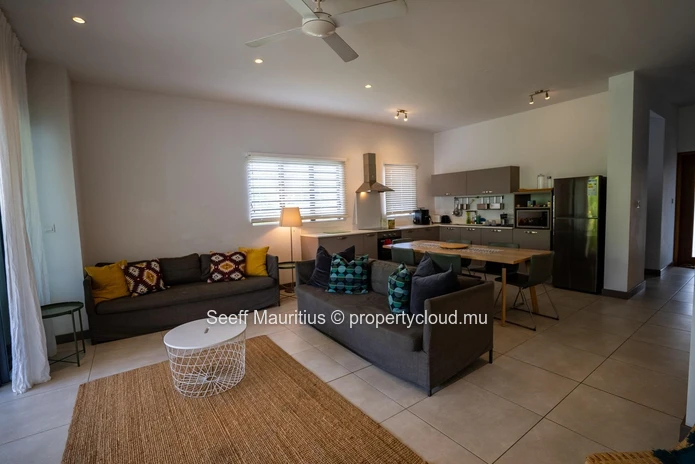 Duplex fonctionnel avec piscine privée à La Mivoie