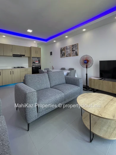 Modern 3-Bedroom Apartment for Rent in Flic en Flac, Mauritius – Rooftop Pool & Sea Views