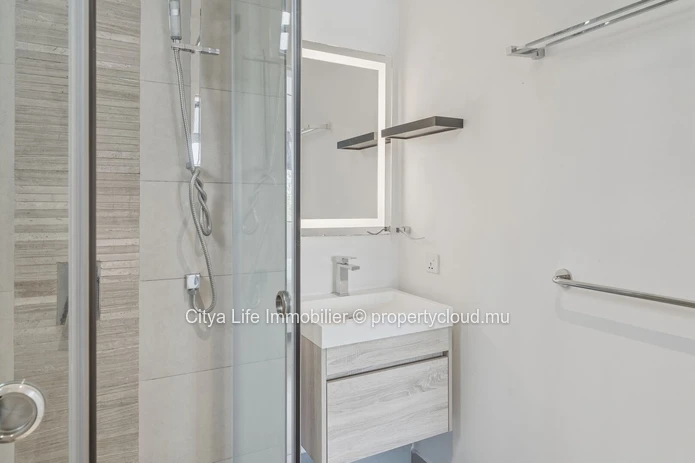 Furnished 3-Bedroom Penthouse with Pool in Pointe aux Biches
