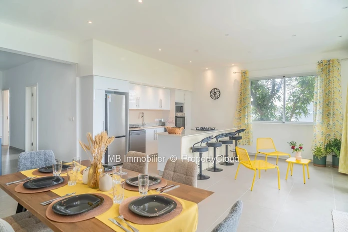 Beachfront Apartment For Rent - Trou D'eau Douce