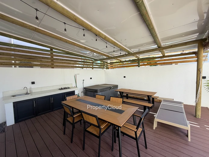 À Vendre Appartement De 3 Chambres - Au Rez-De-Chaussée | Trou Aux Biches, Coastal Road