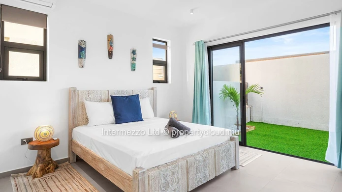 Furnished 3 En-Suite Bedroom Apartment – Pereybere, Mauritius | 201 m² | Garden & Private Plunge Pool | Airbnb 4.90/5...