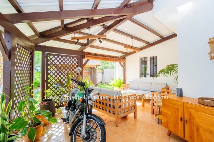 Cosy House for sale - Accessible to Locals only