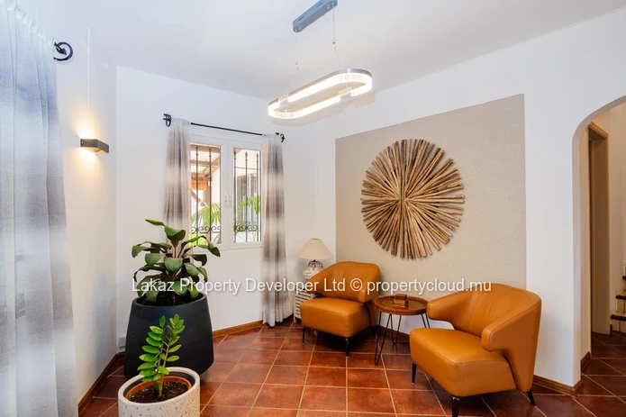 Cosy House for sale - Accessible to Locals only