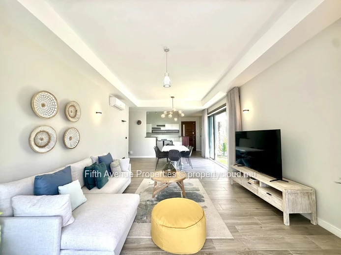 Belle Mare – Magnifique appartement pieds dans l’eau