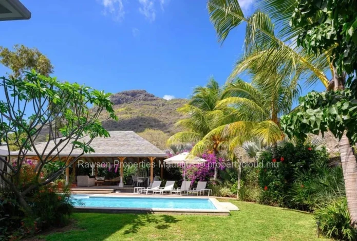 4 Bedroom Villa For Sale In Grande Rivière Noire
