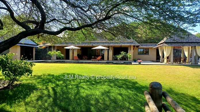À louer : Villa de prestige 4 chambres avec piscine sur grand terrain, Tamarina, Île Maurice