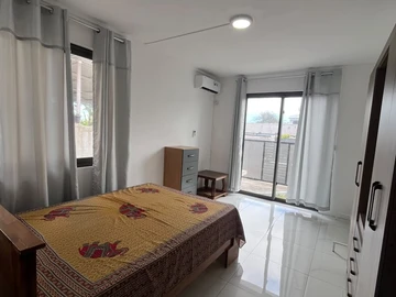 6 Bedroom House