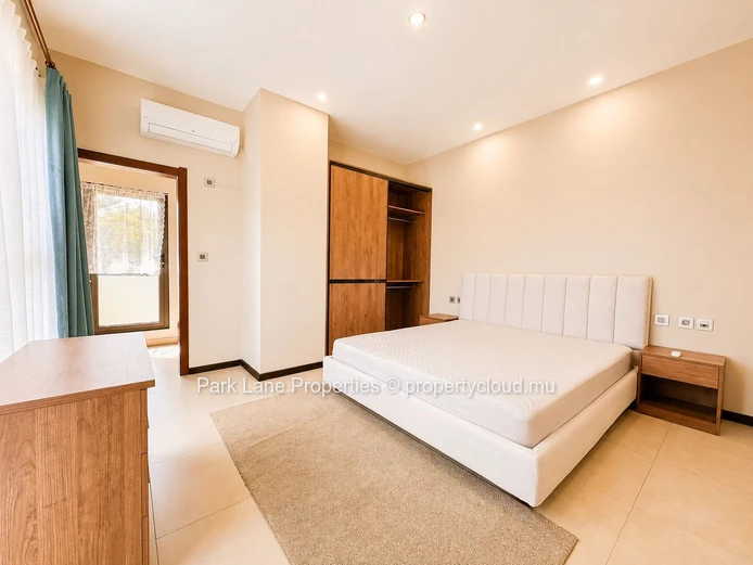 Villa harmonieuse située dans le quartier le plus prestigieux de Péreybère!