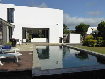 4-Bed Luxury Villa with Pool in Balaclava, North Mauritius