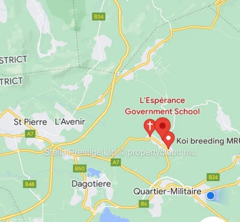 Terrain Situé Au Calme Dans Un Endroit Froid Et Tranquille Mais Populaire à Proximité Des Développements à Venir!