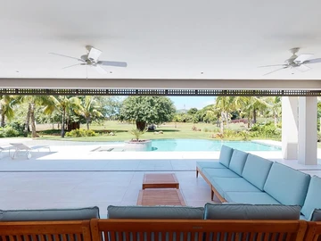 4 Bedroom Villa