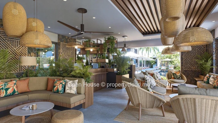 Penthouse for sale in Grand Baie, 177m², 3 en suite bedrooms, communal pool, private terrace and jacuzzi, secure park...