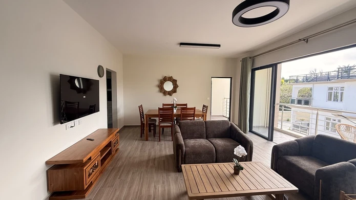 Brand new 3-bedroom furnished apartment, access to communal pool, walking distance to La Preneuse beach, Black River ...