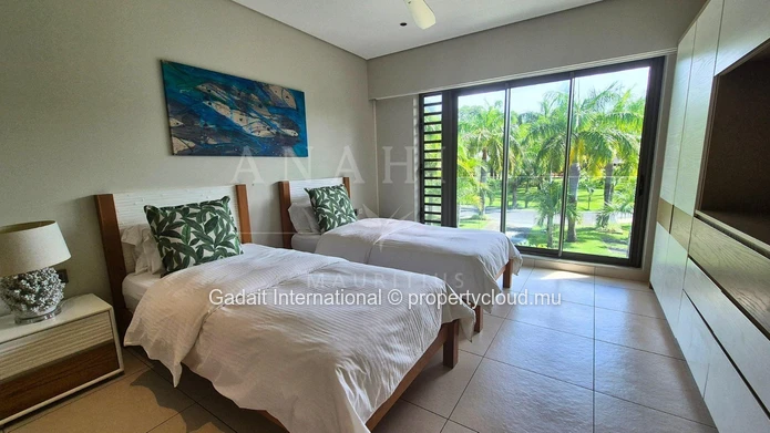 3-bedroom townhouse for sale in Anahita, with golf views, private pool, and smart home technology