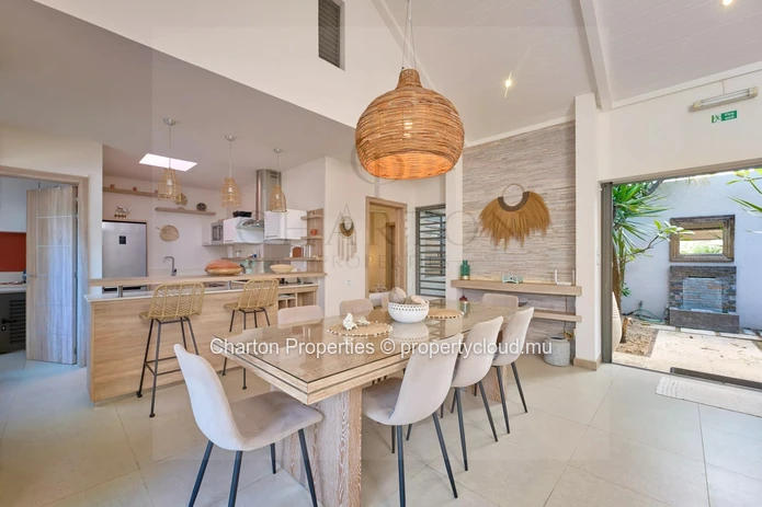 Luxury 3-bedroom villa with a private pool just minutes from Grand Baie