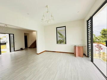 4 Bedroom Villa