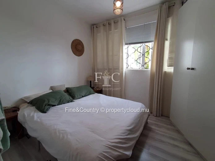 For Rent– Waterfront 3 to 4 Bedroom House in Baie du Tombeau