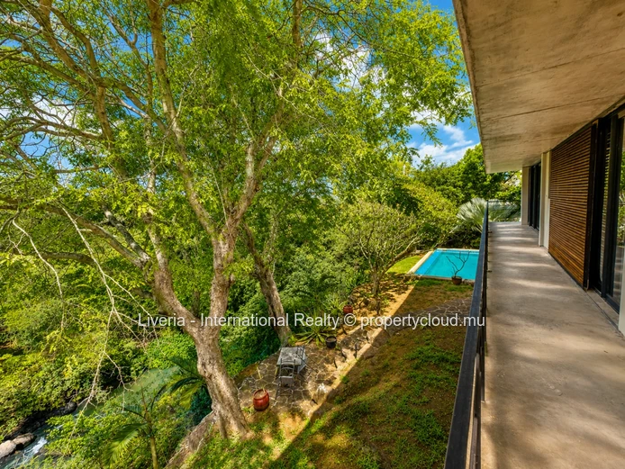 Coastal living in an established estate