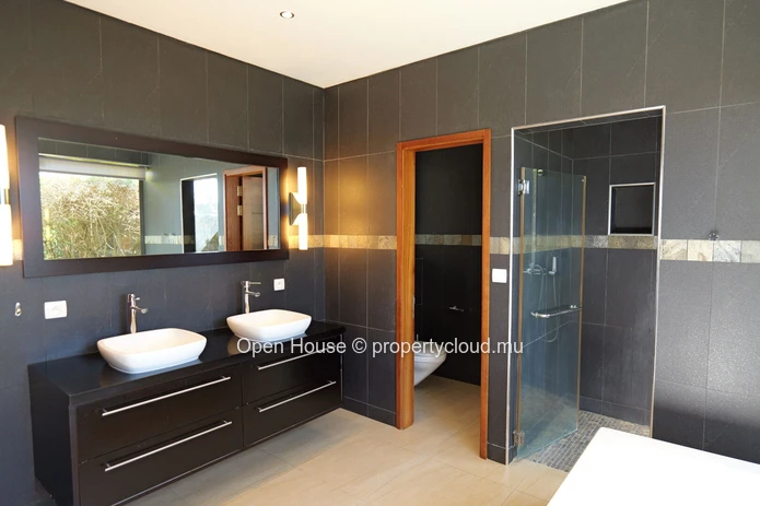 Villa de luxe 4 chambres avec piscine privée à vendre à Péreybère