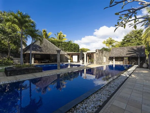 Unique and Atypical Villa Located in Pointe aux Canonniers