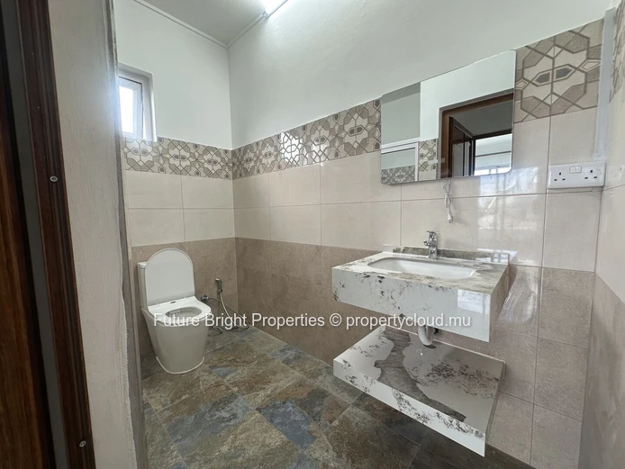 Duplex de 4 chambres à vendre à Plaine Magnien