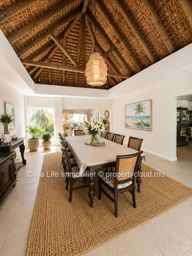 Maison de 506m² avec piscine privée à vendre à Grand Baie