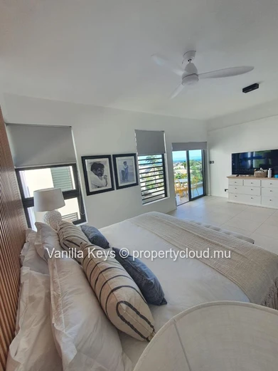 Location Long Terme -Penthouse avec Rooftop Tamarin